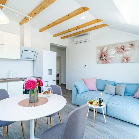 Amalija ゲストハウス 4*