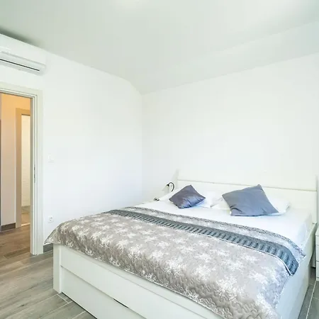 Amalija Guest house